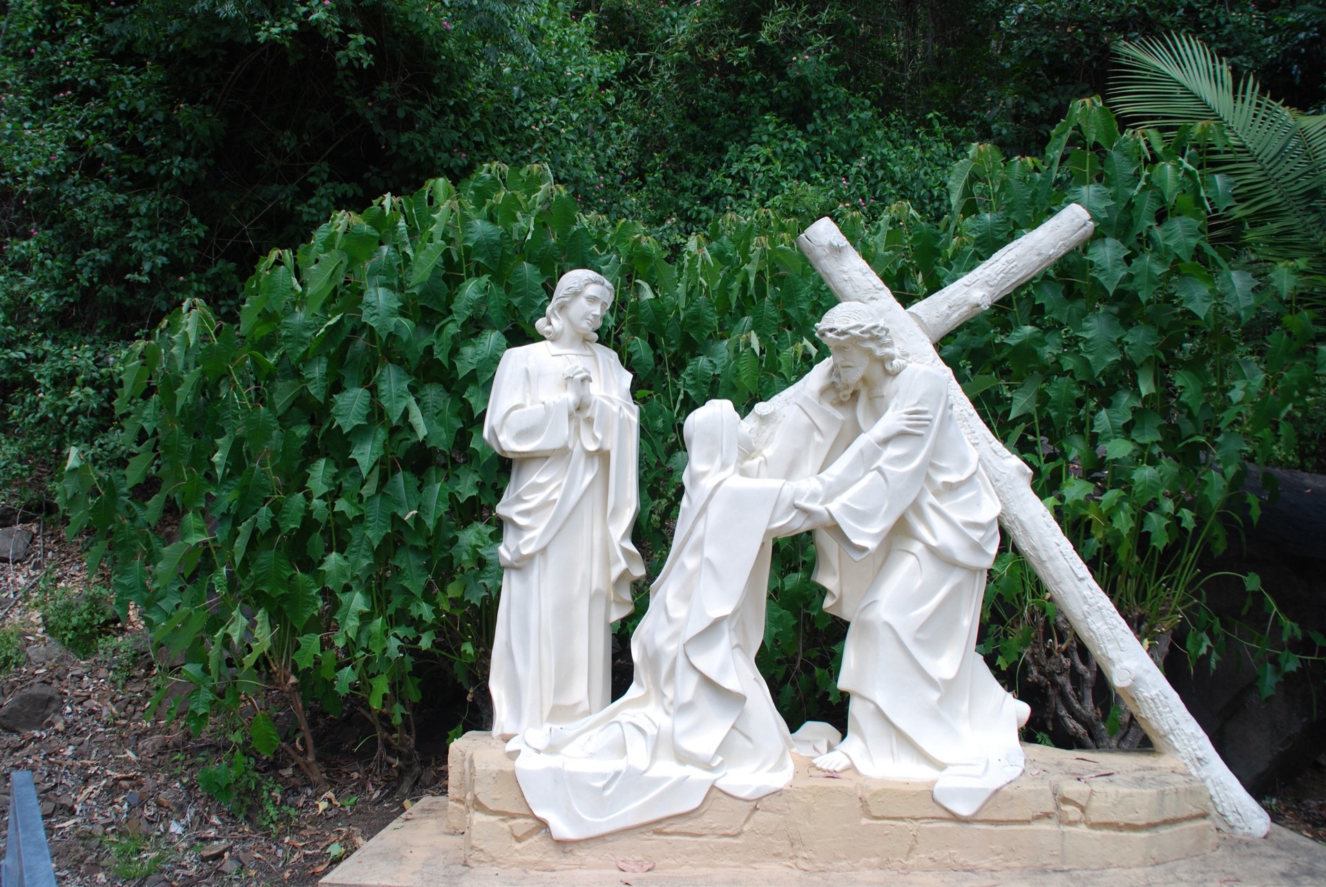 The Fourth Station Jesus meets his sorrowful Mother - Marian Valley ...